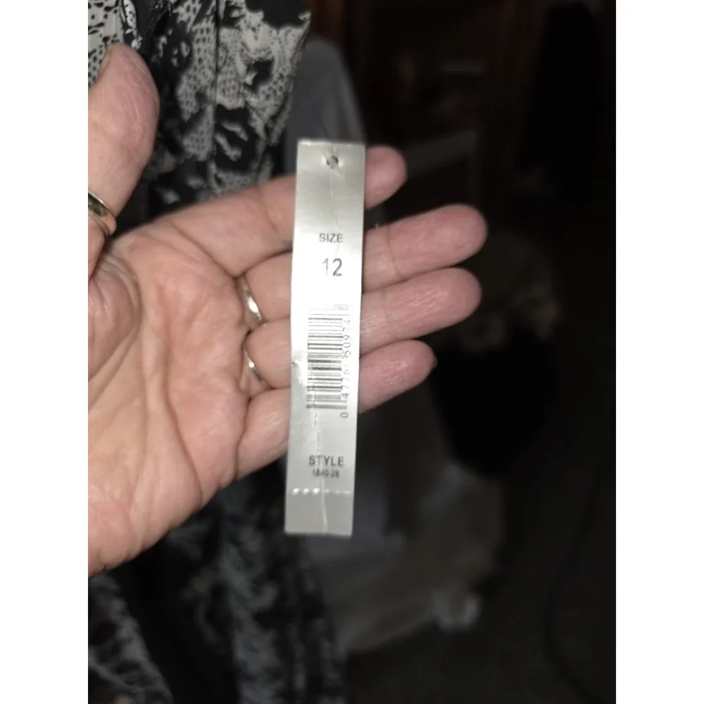 NWT AA Studio Dress,Size 12 Black & White 19